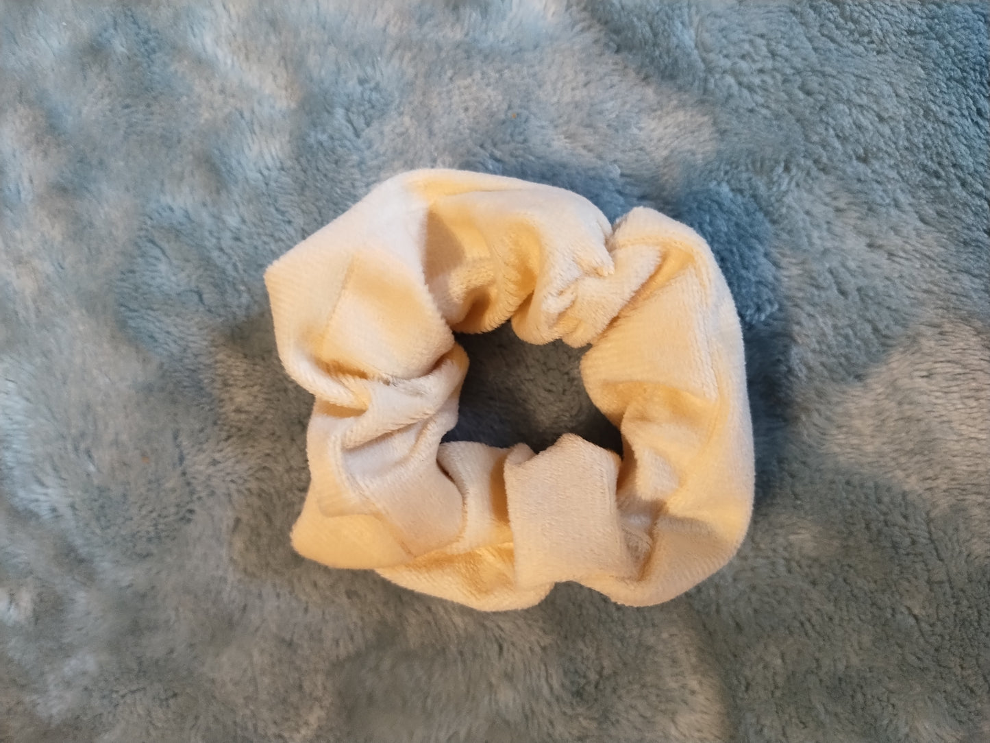 Velvet White Scrunchie